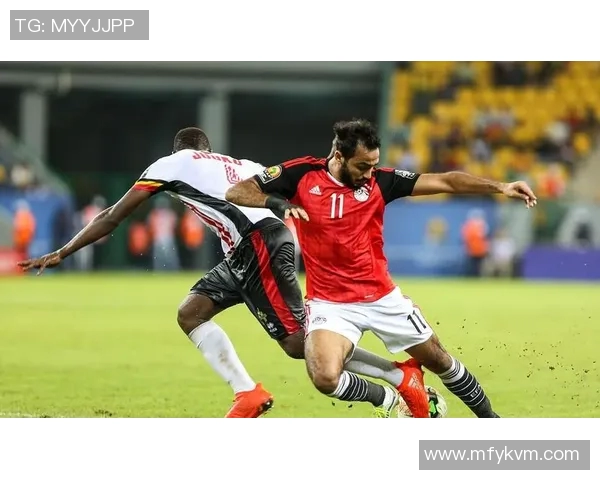 汉堡憾平奥格斯堡，防线尚需加强，攻击有所振奋