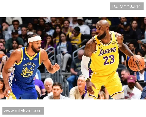 勇士将与湖人展开激烈对决，考辛斯或将披挂上阵备战明星球员詹姆斯